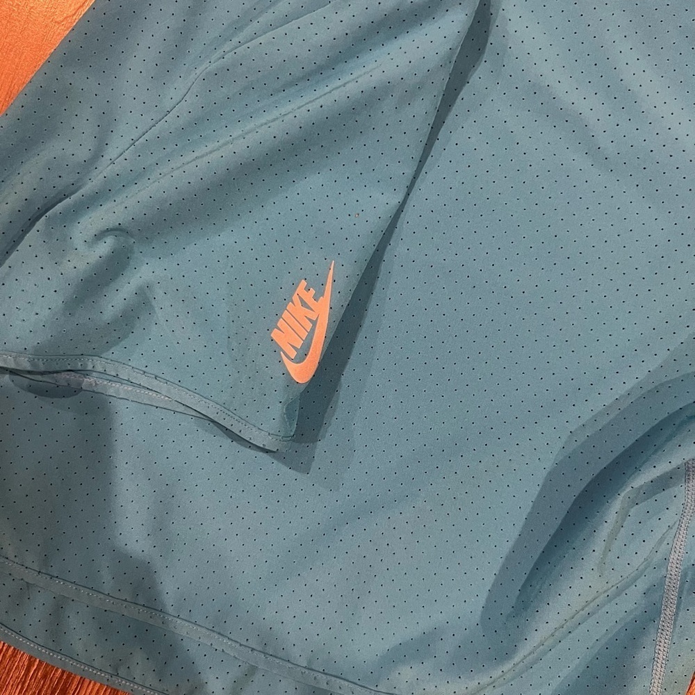 Nike cropped tee - Picture 4 of 4